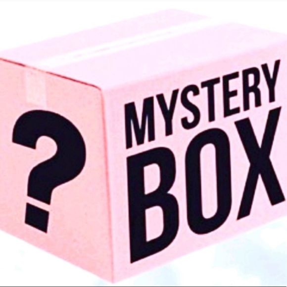Mystery Box Clothing 5 Lb Small Medium Large XL XXL Mens Womens New Used - Picture 1 of 1